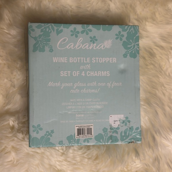 Pineapple bejeweled wine stopper and glass charm set NIB - Picture 2 of 2